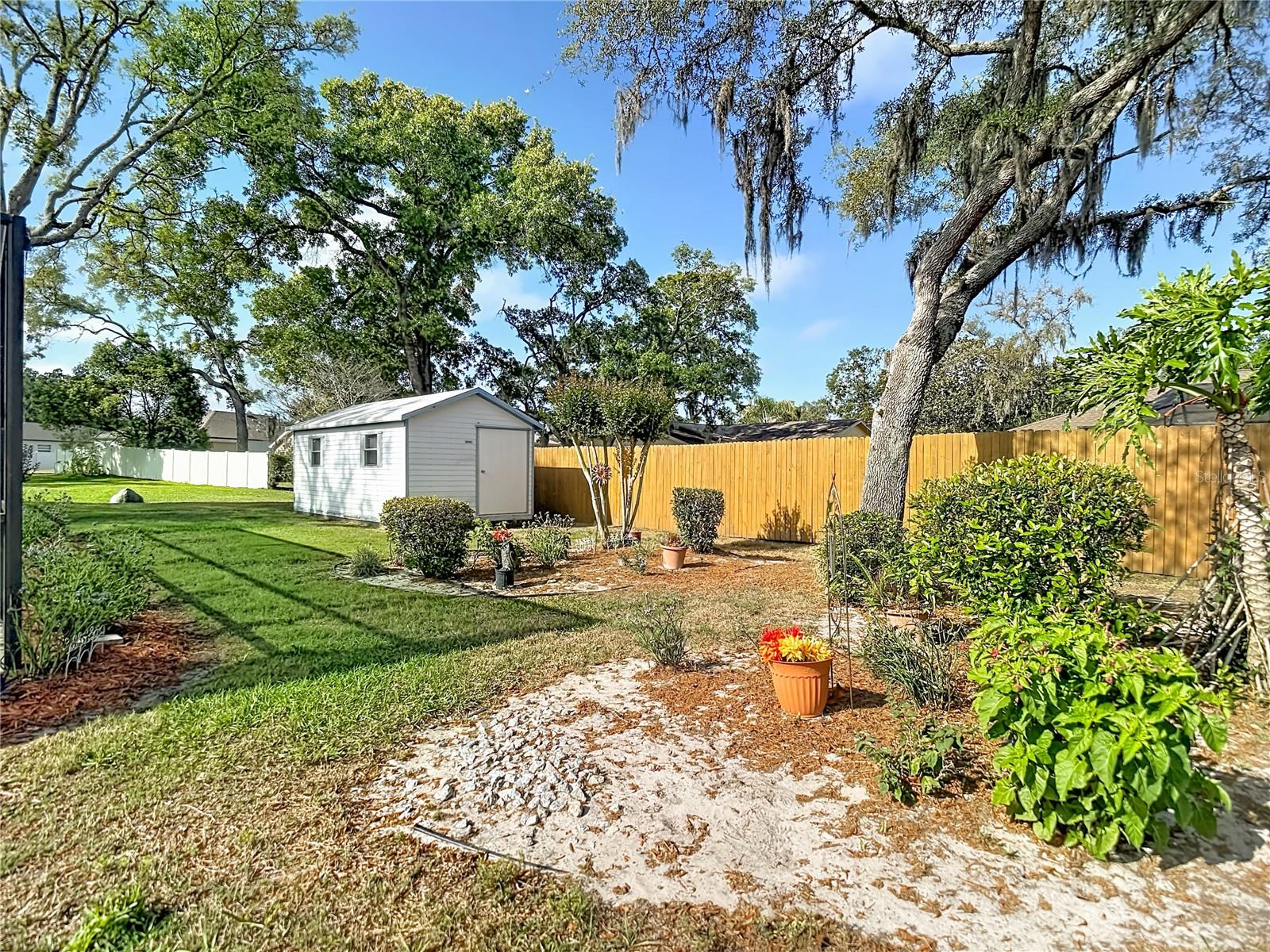 W7885383