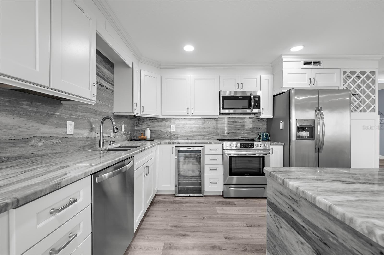 Open Kitchen