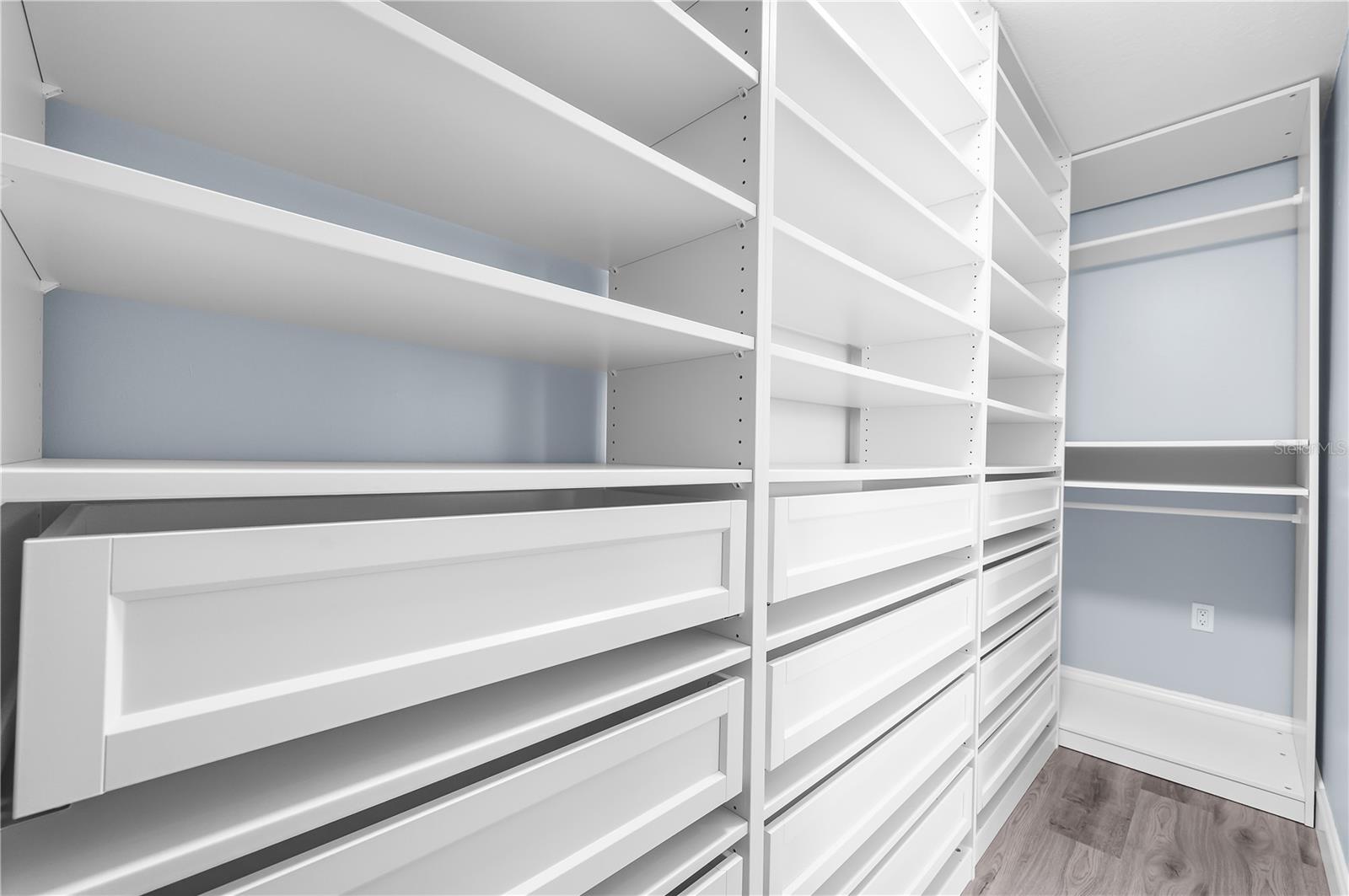 Upstairs Primary Suite Closet