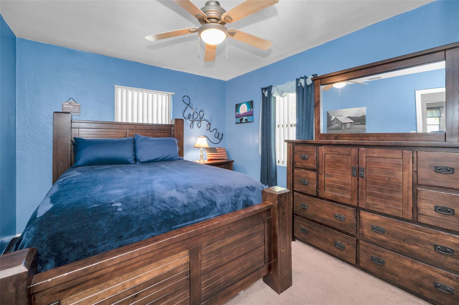 2nd bedroom