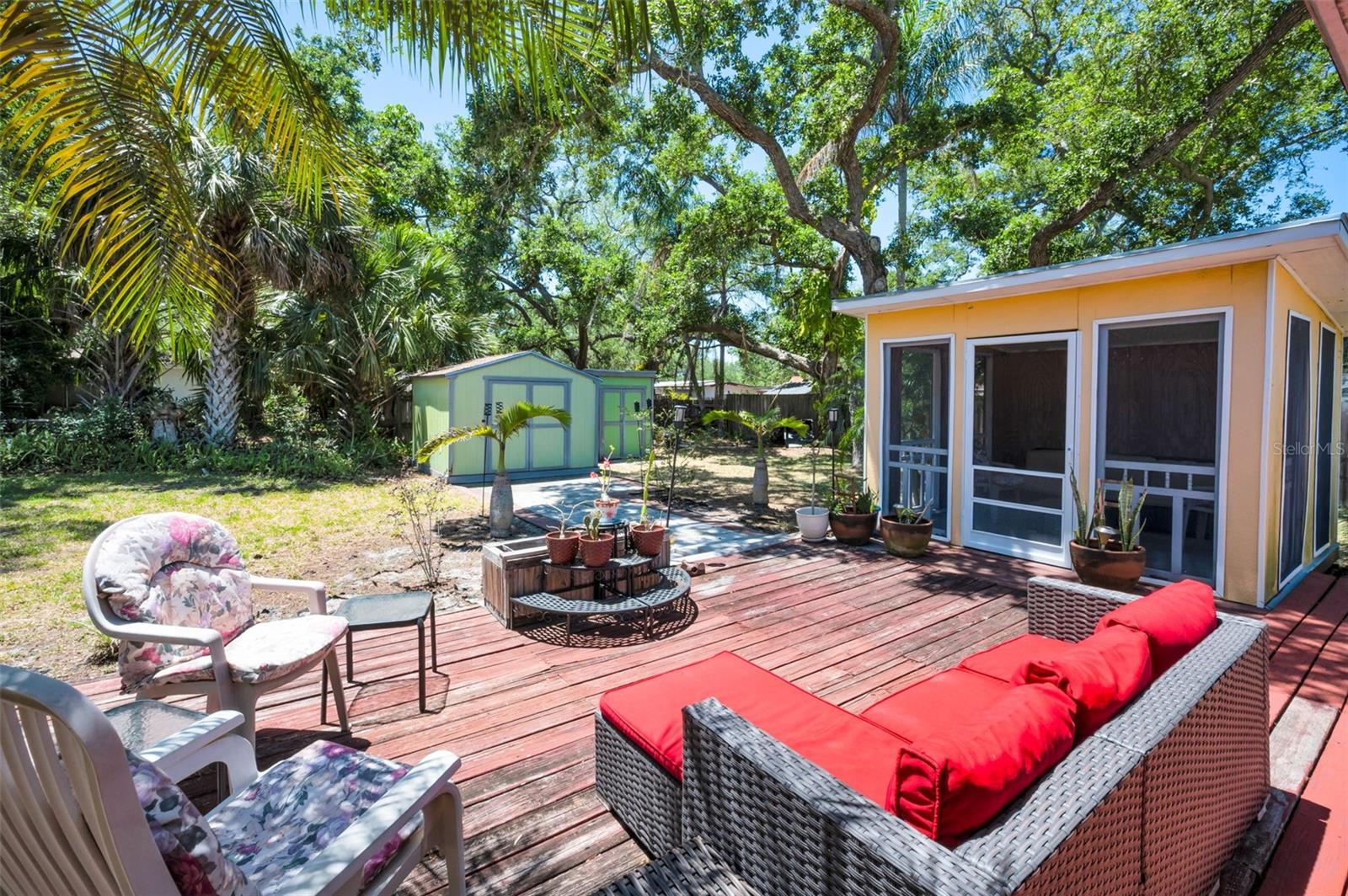 Deck with Sun room