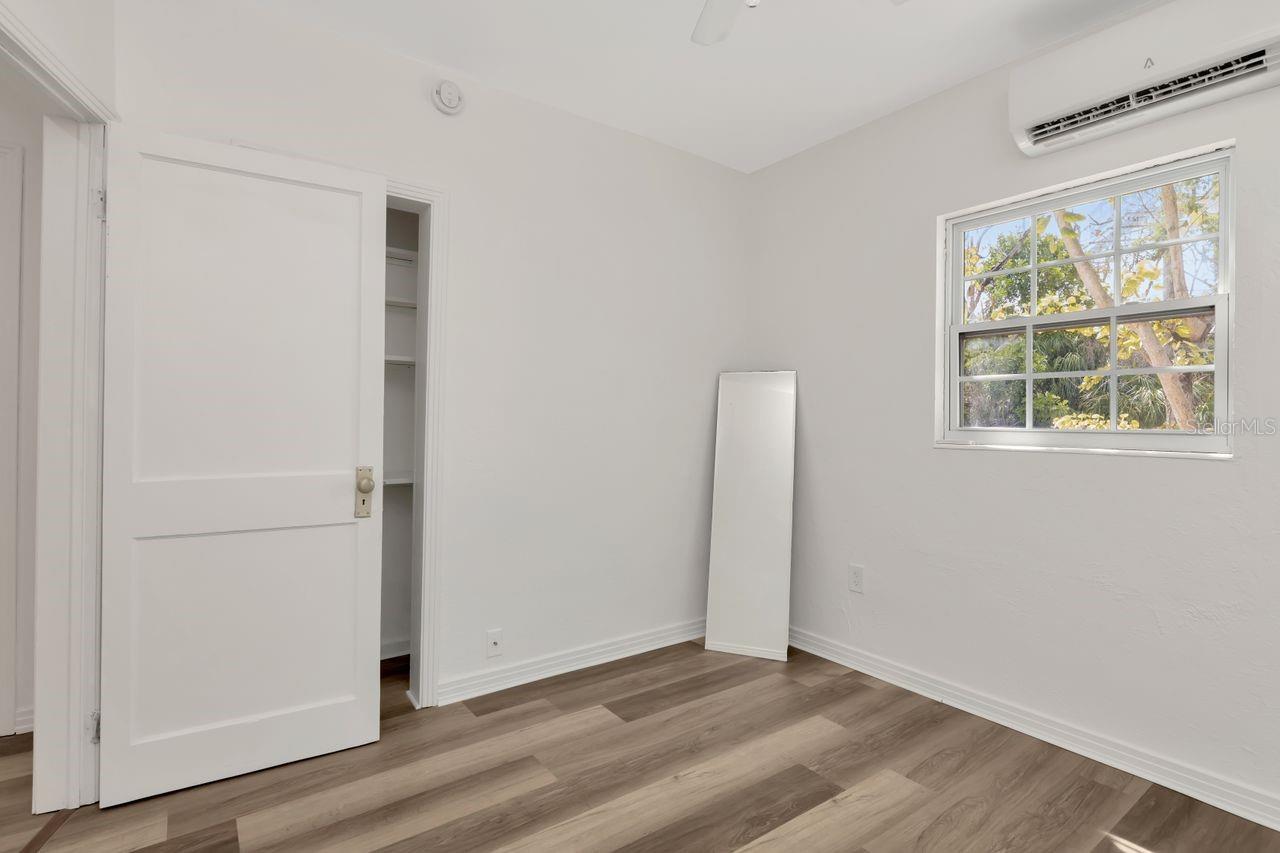 Guest bedroom 2