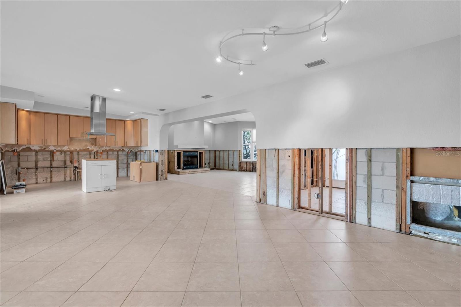 From Family room dining room looking to Kitchen living area