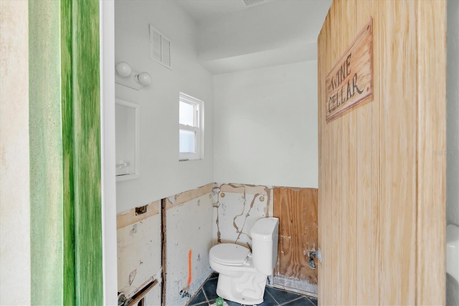 Pool half bath