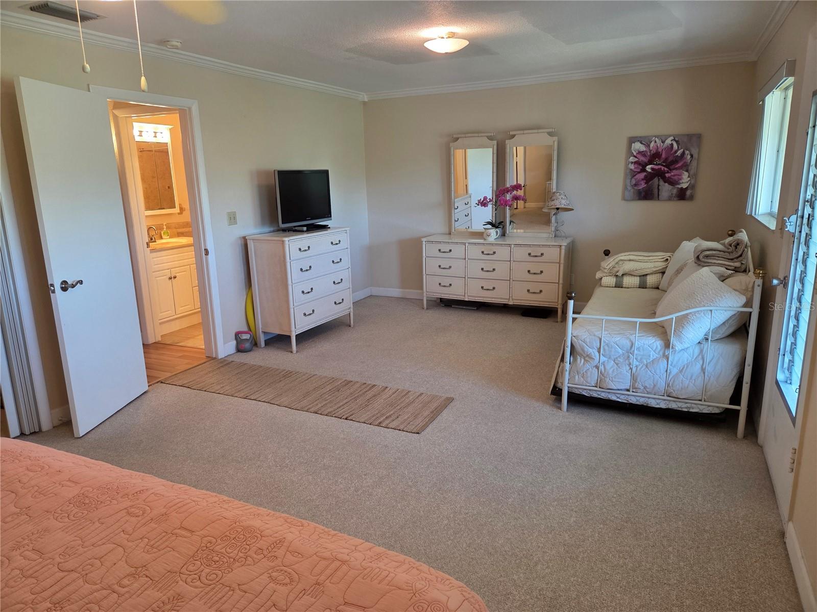 Large Bedroom With Sitting Area