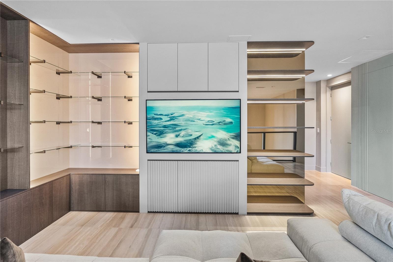 TB8504023