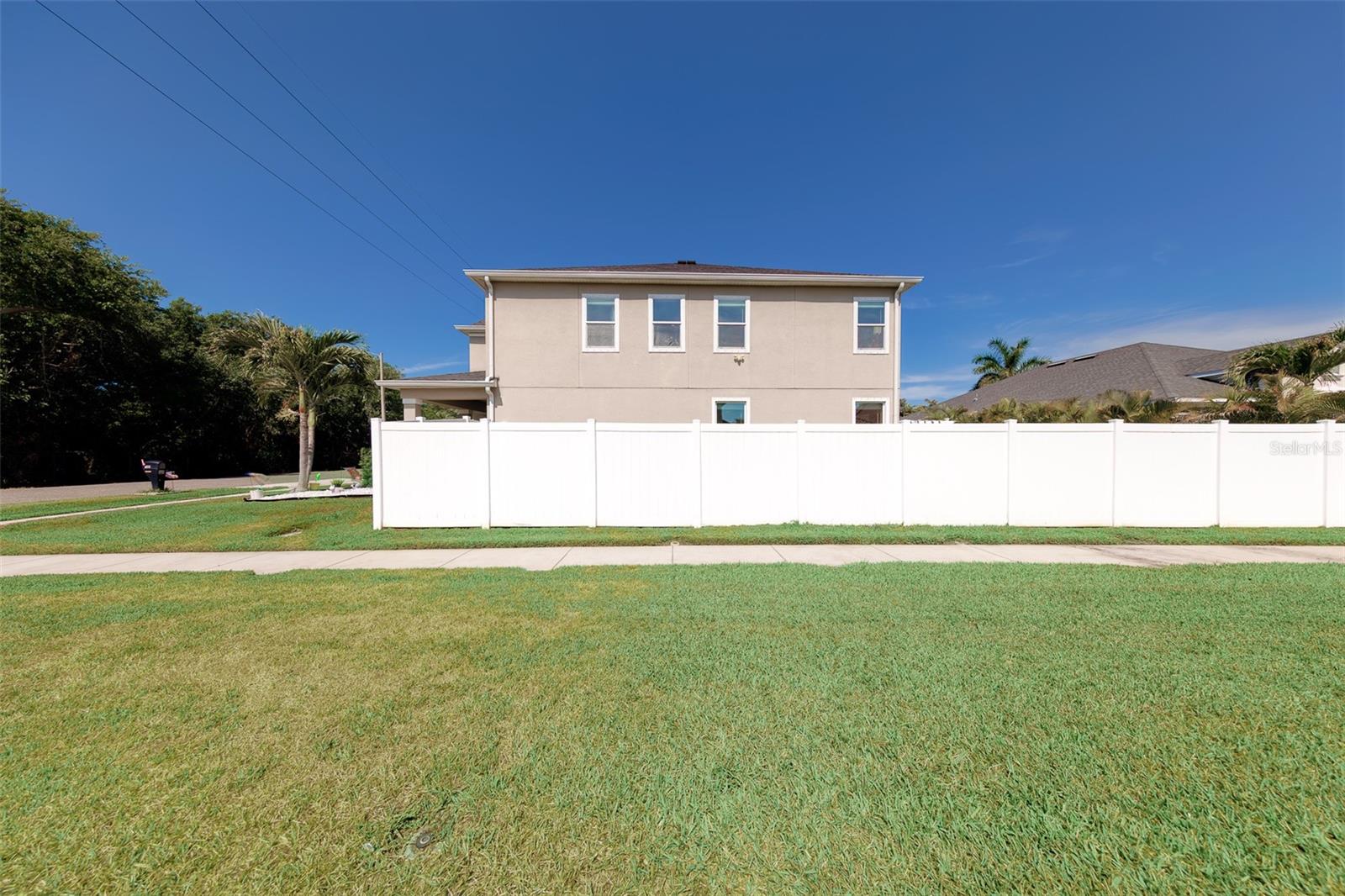 Big Corner Lot