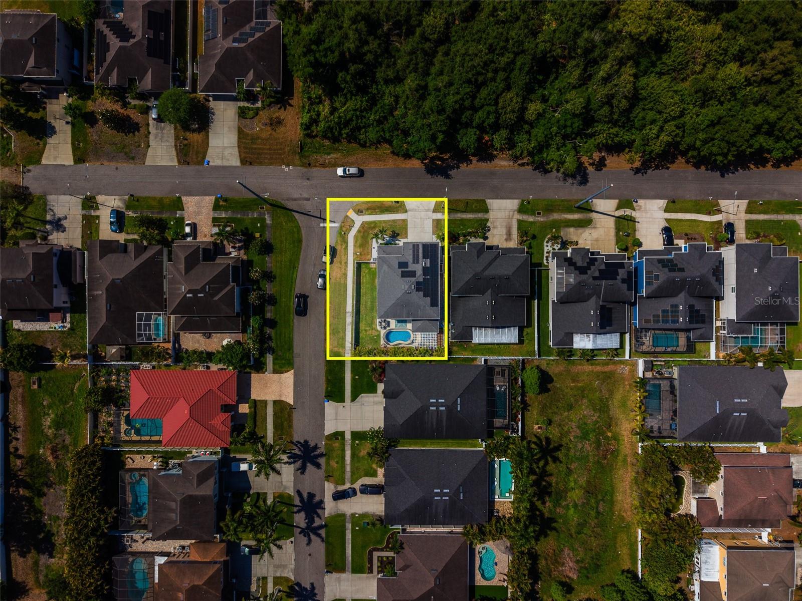 Outline of lot