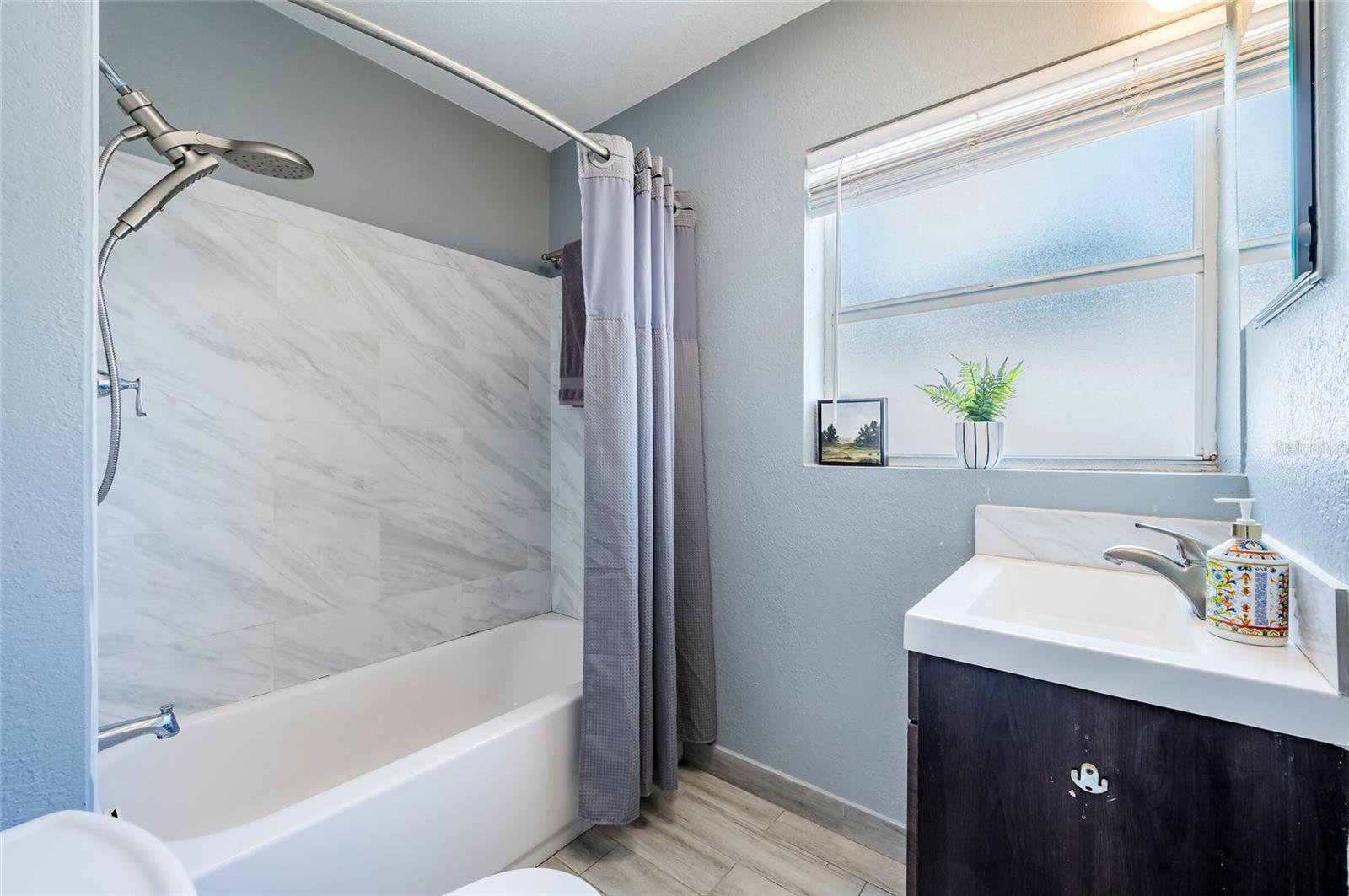 Primary bedroom onsuite bathroom