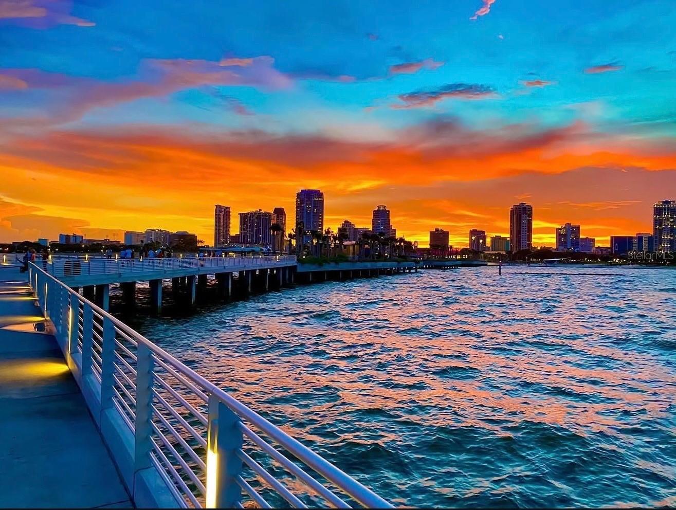 Just minutes to downtown St. Pete's famous pier