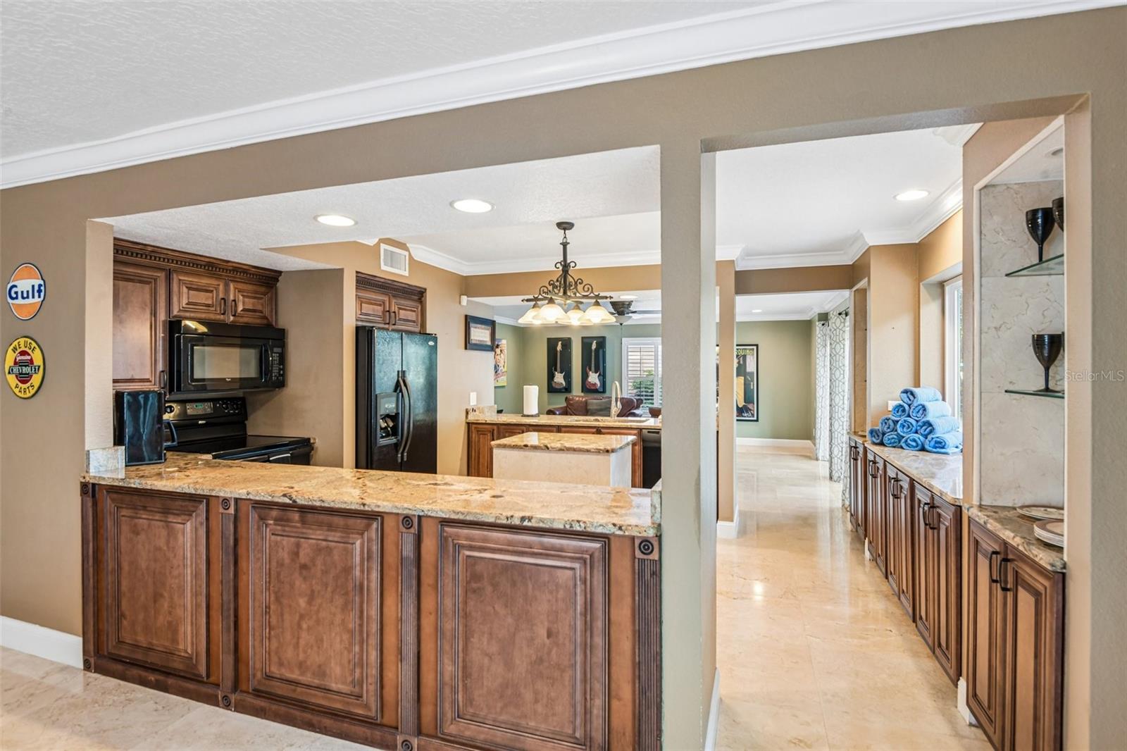 FIRST FLOOR KITCHEN