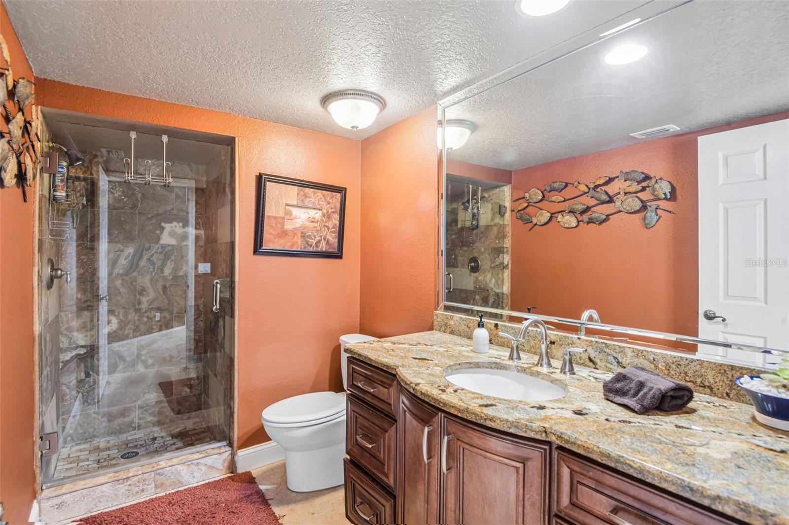 FIRST FLOOR BATHROOM
