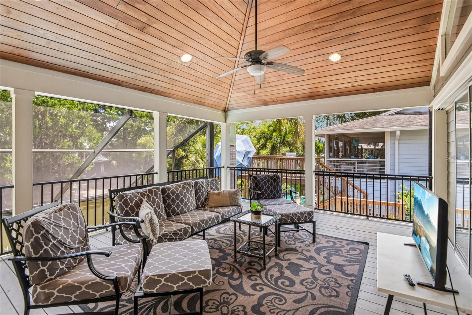 SECOND FLOOR COVERED PATIO