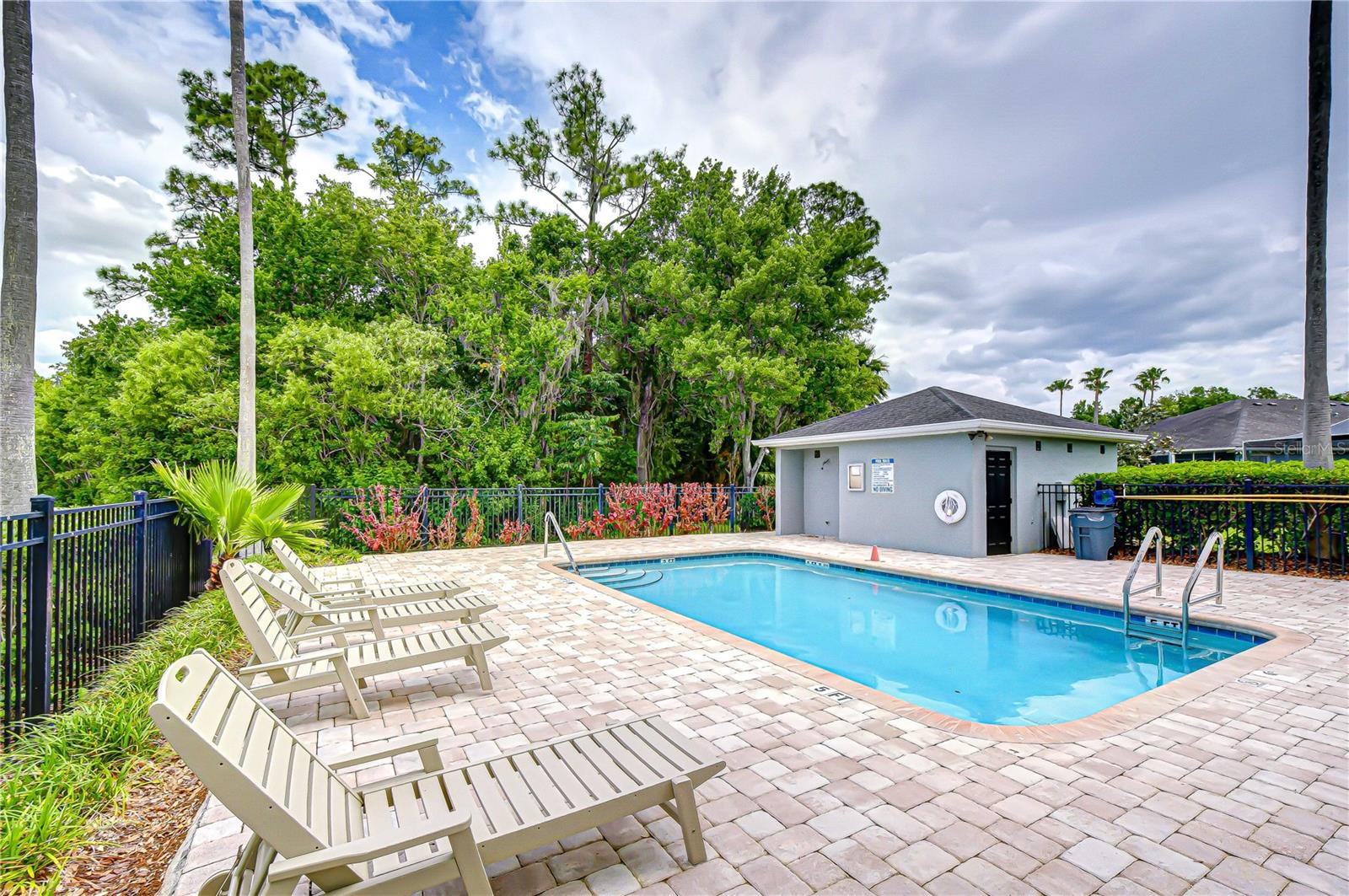 Woodbridge Community Pool