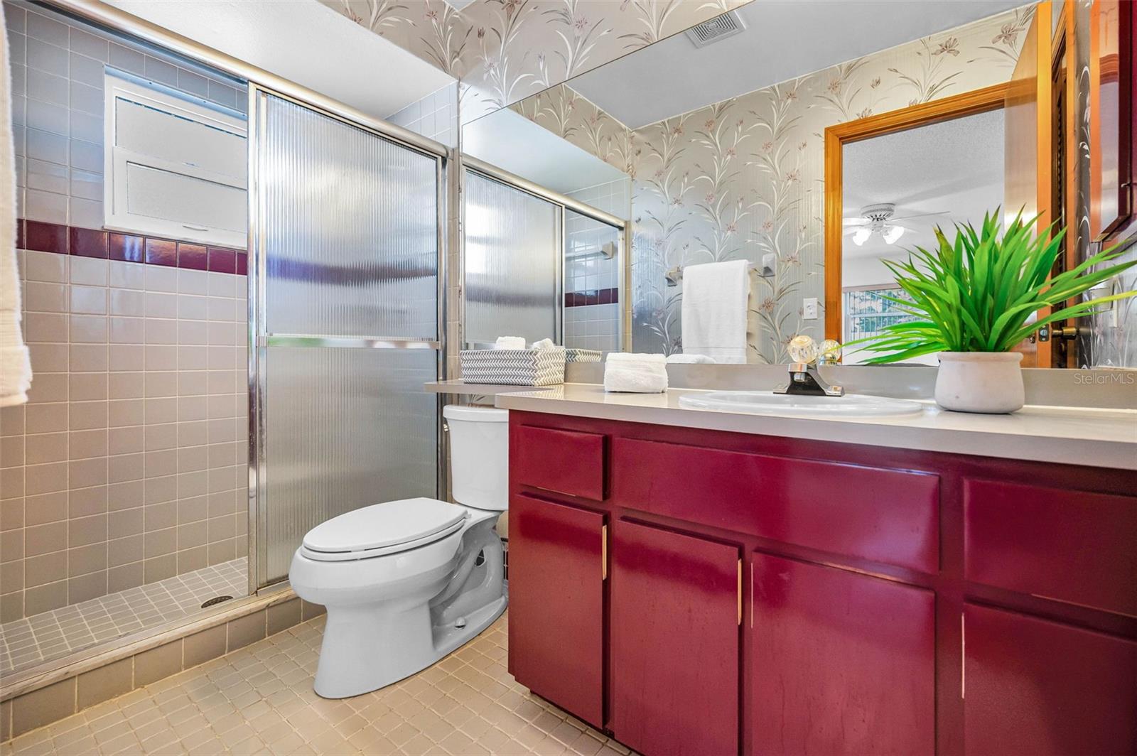 Primary Bathroom! The Fun Retro Vibe will make early Mornings Fun!