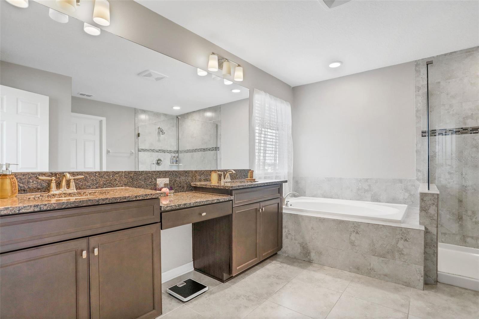 Owners deluxe bathroom