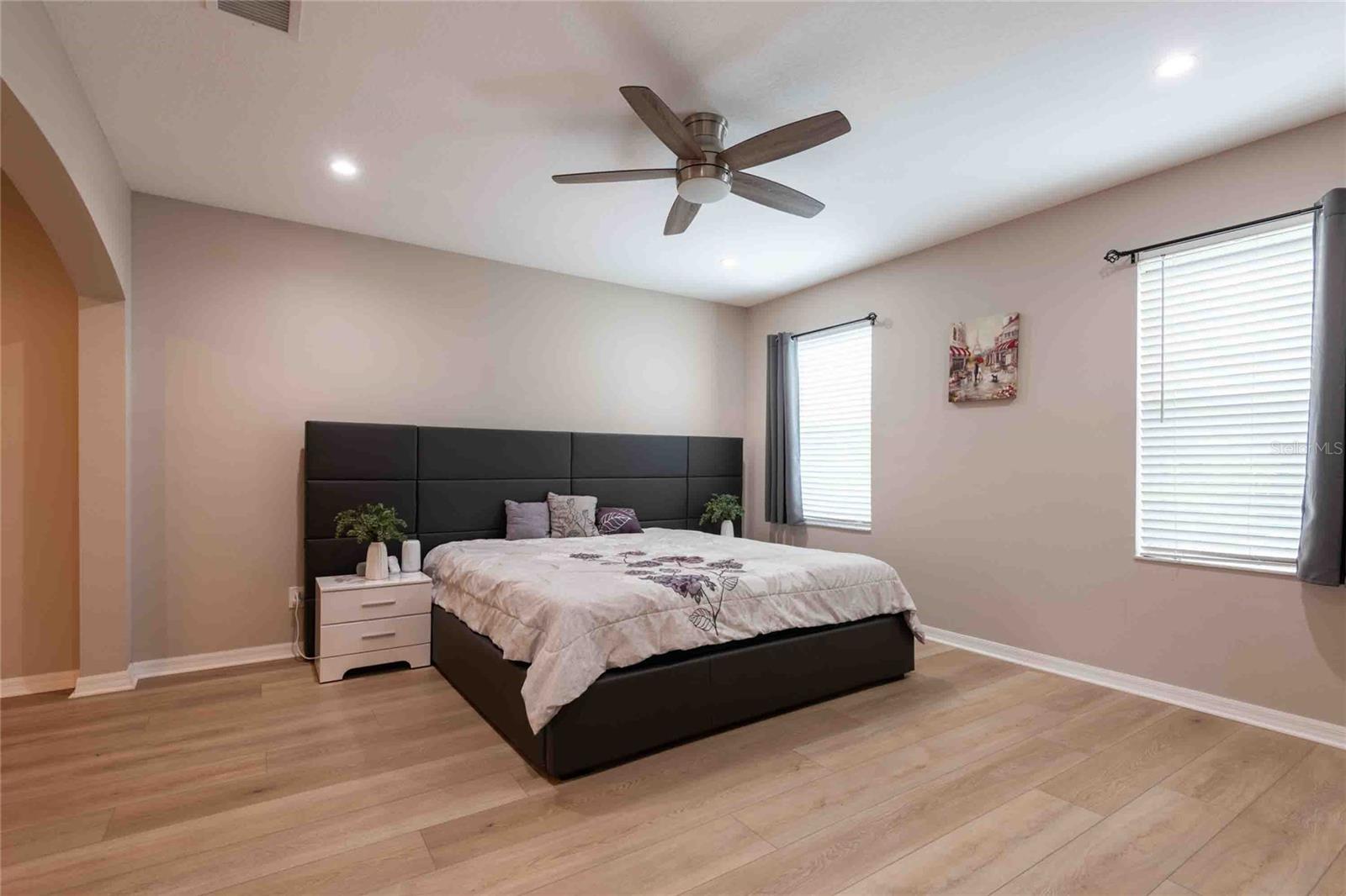 Spacious primary bedroom.