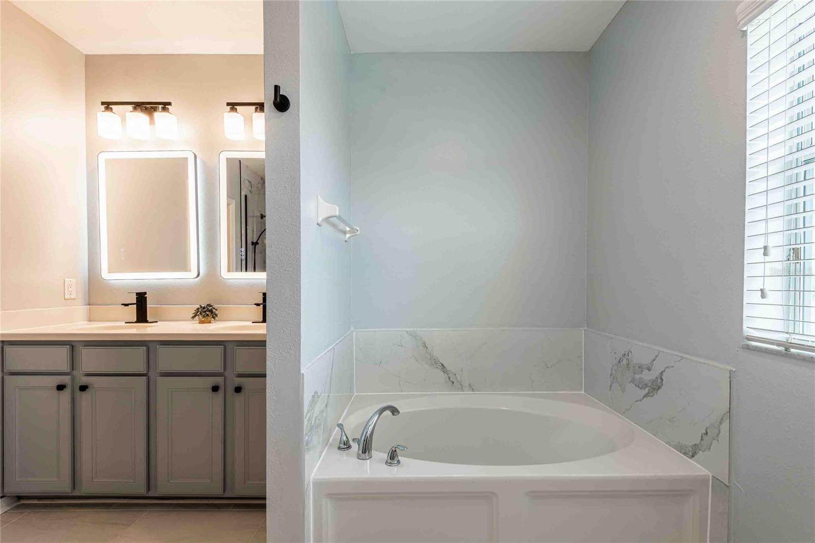 Large soaking tub.
