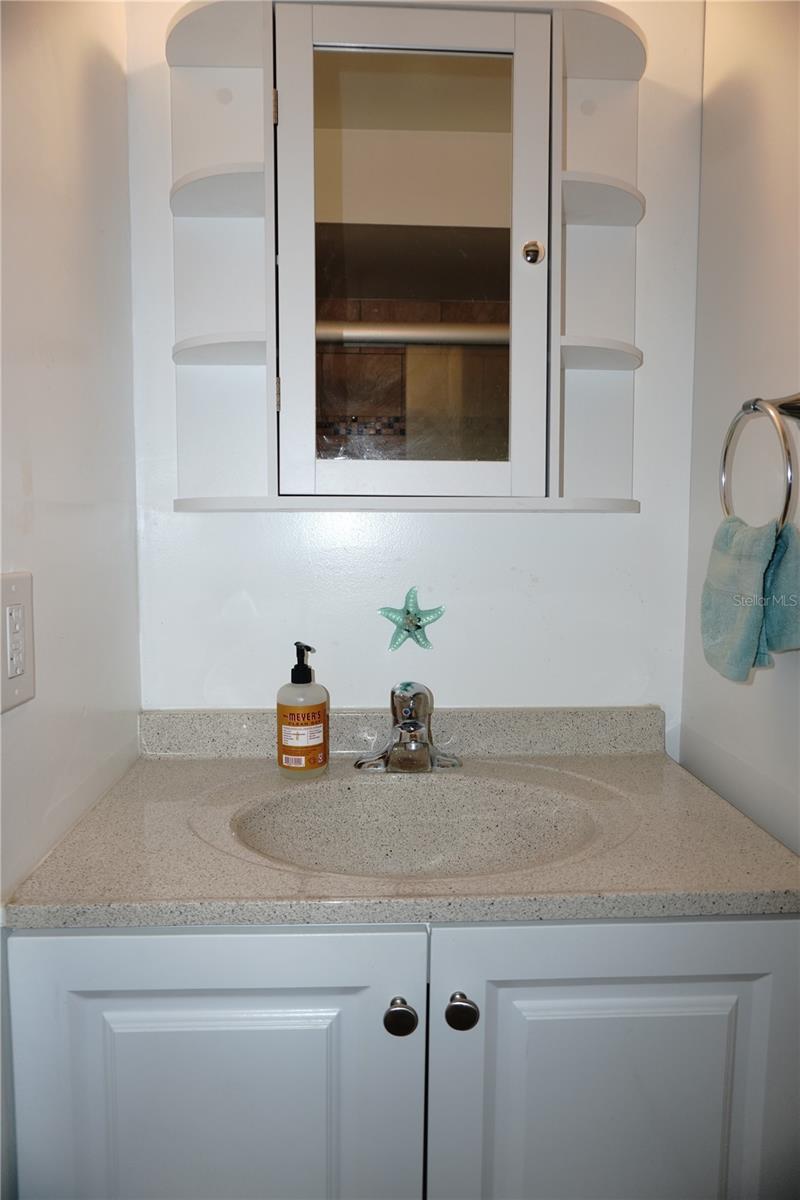 Main Bath Vanity