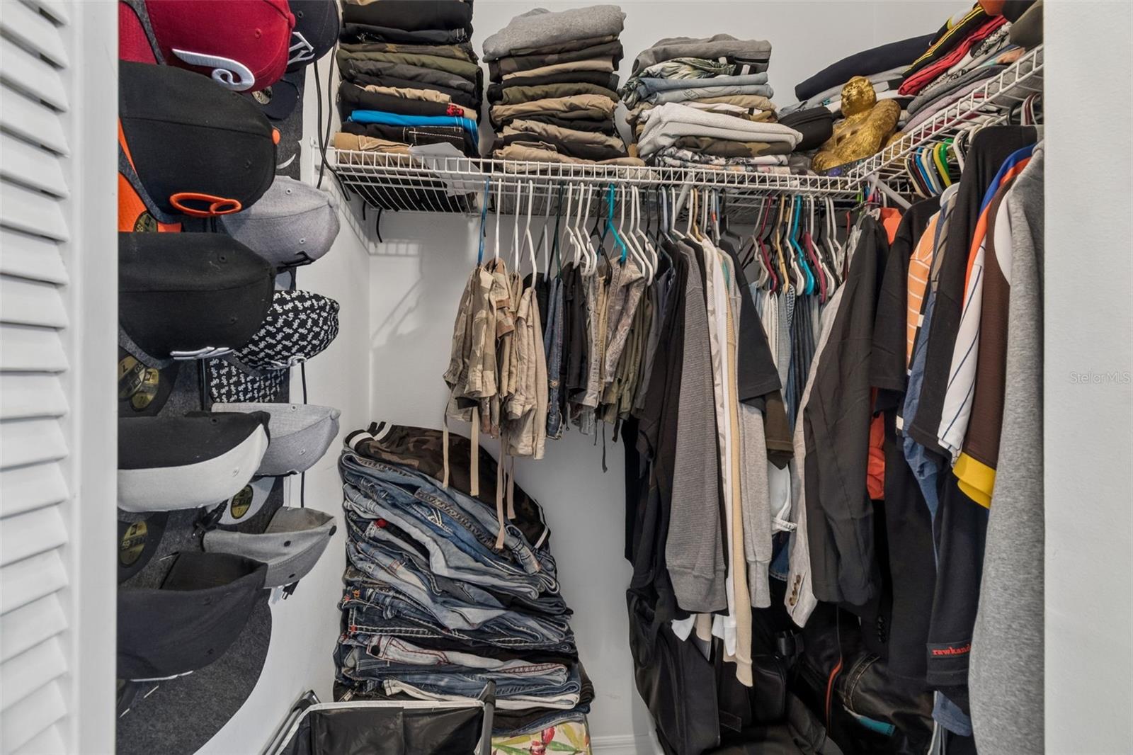 2ND BEDROOM WALK IN CLOSET