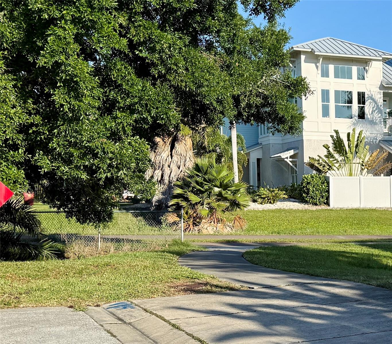 Turn north on trail to Wall Springs Park