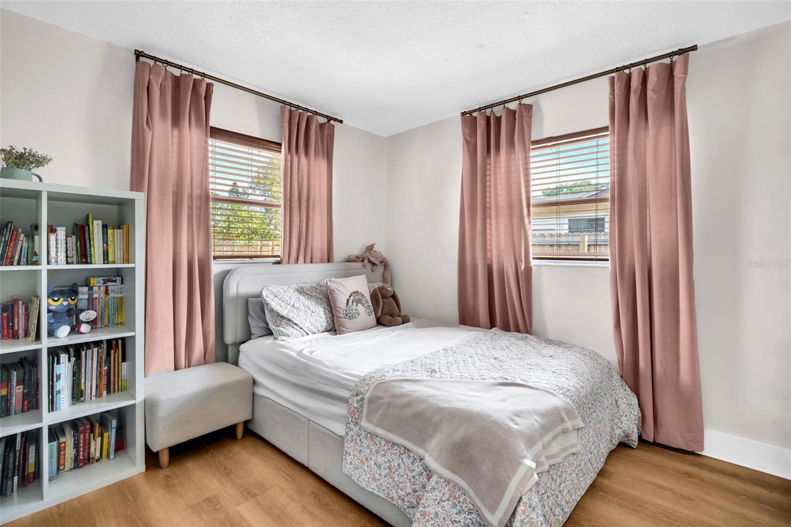 Graciously sized 2nd bedroom~