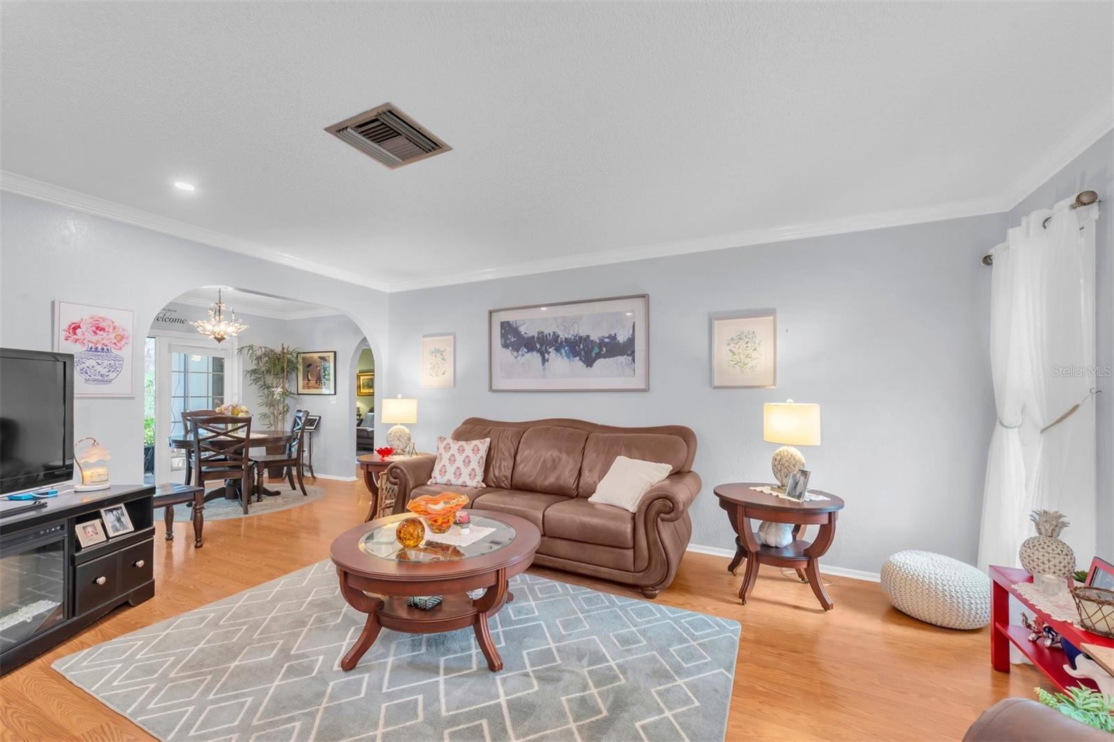 LIVING ROOM WITH CROWN MOLDING!