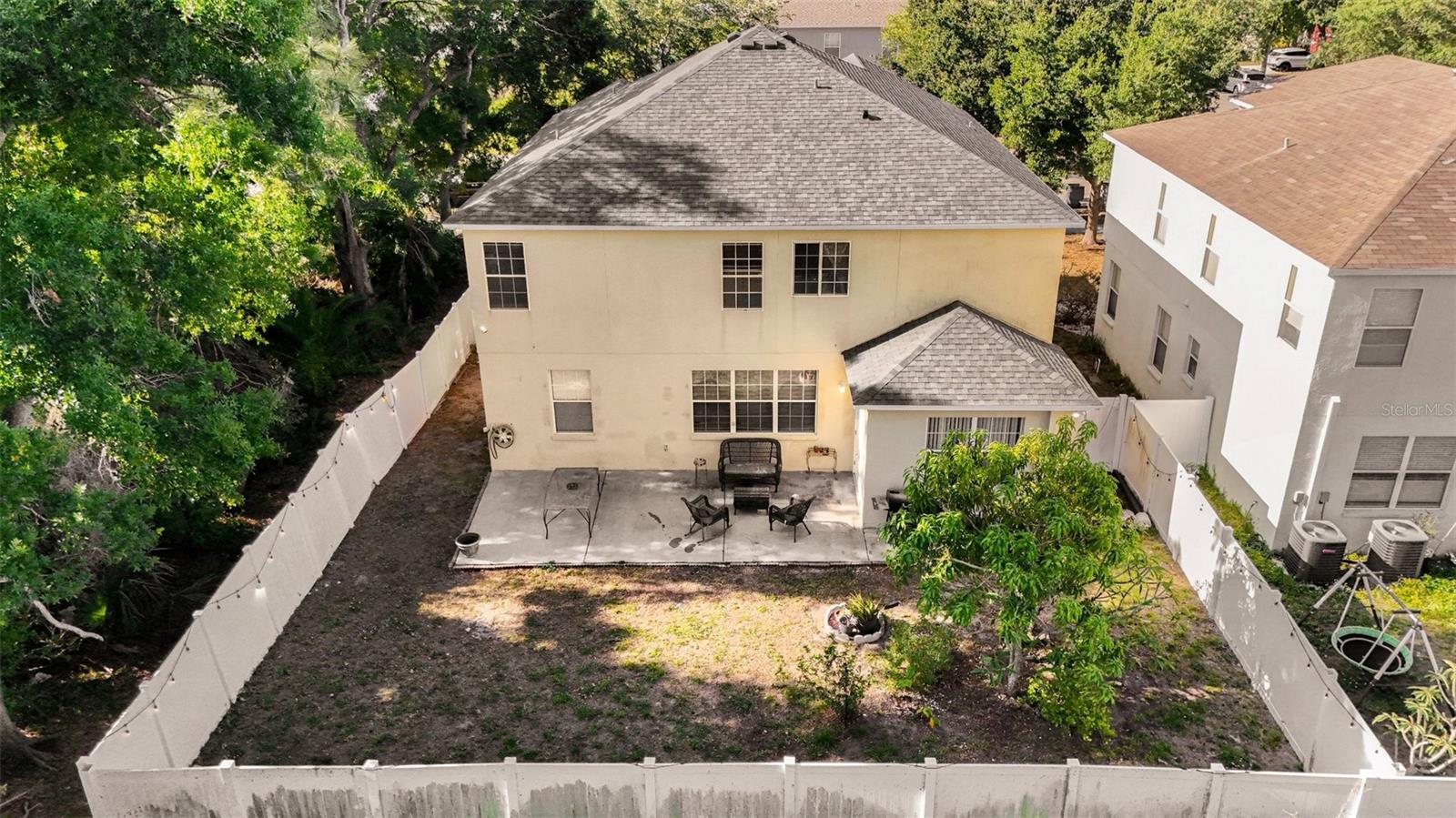 TB8504449