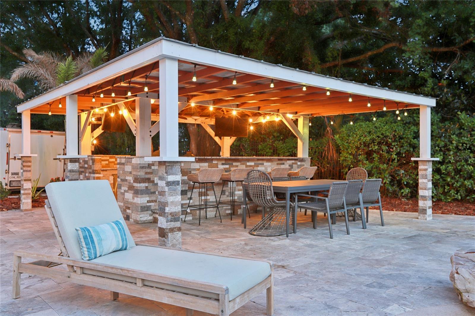 Outside Kitchen / Grill / Bar