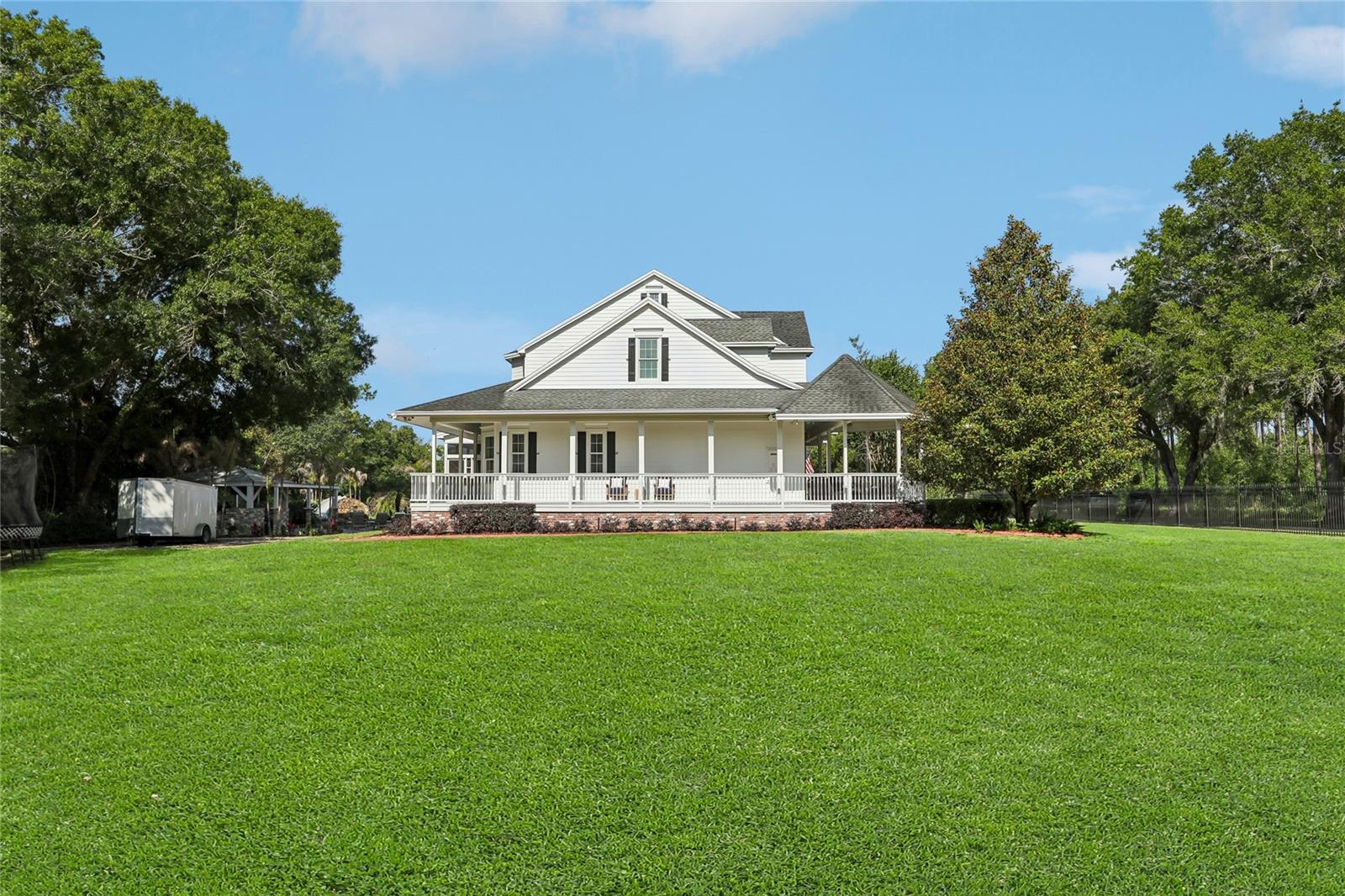 Farm House -Wrap Around Porch