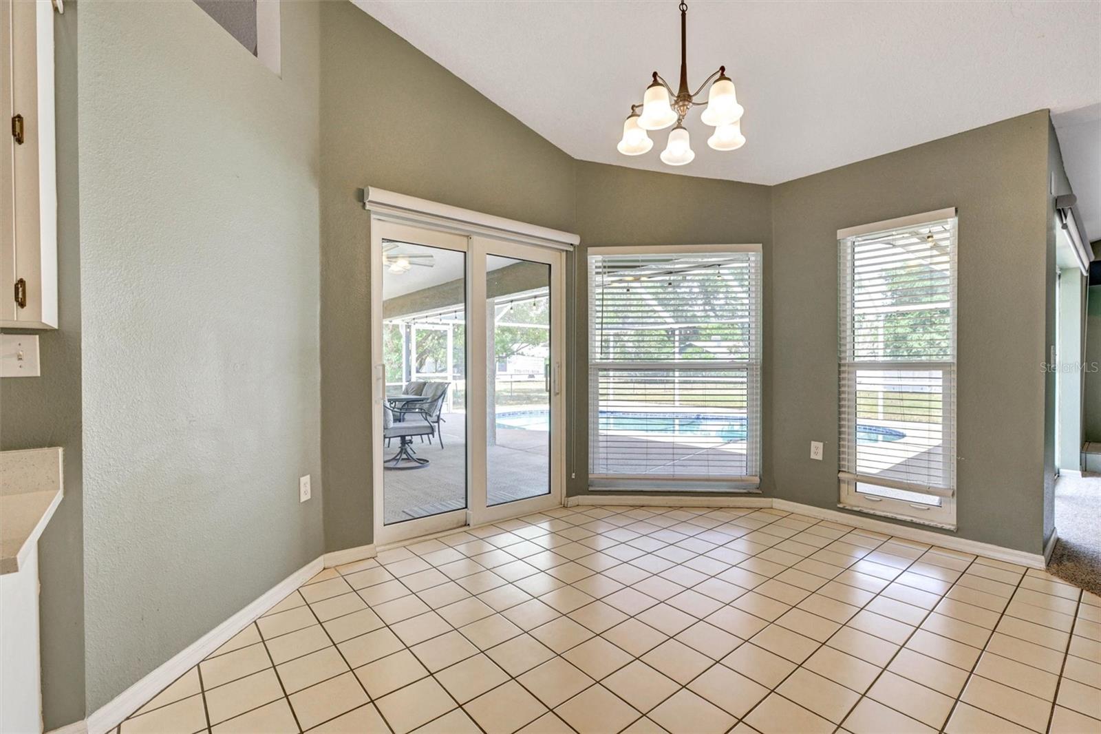 Eating area in Kitchen