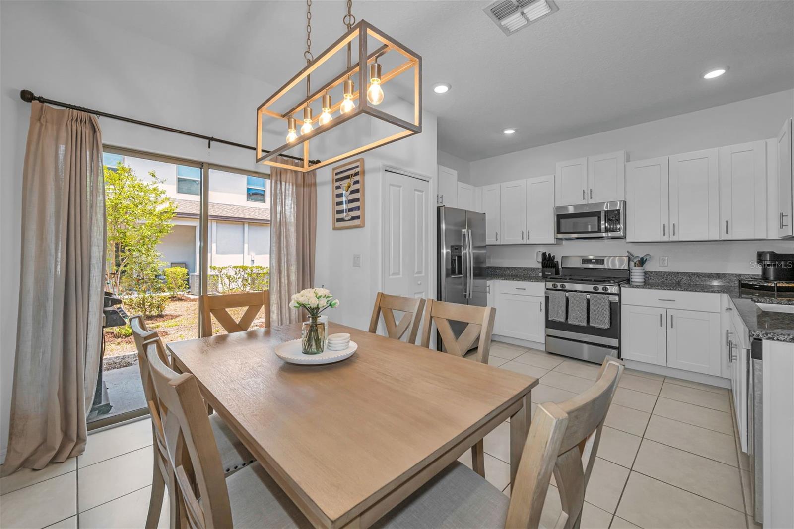Spacious Dining Area
