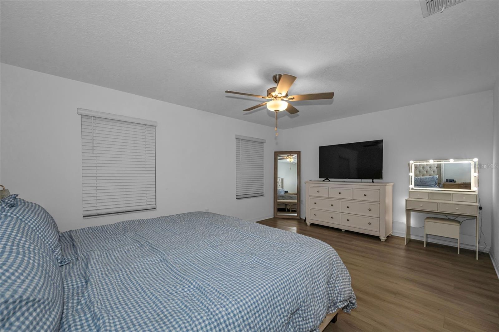 Primary Bedroom has Walk-in Closet