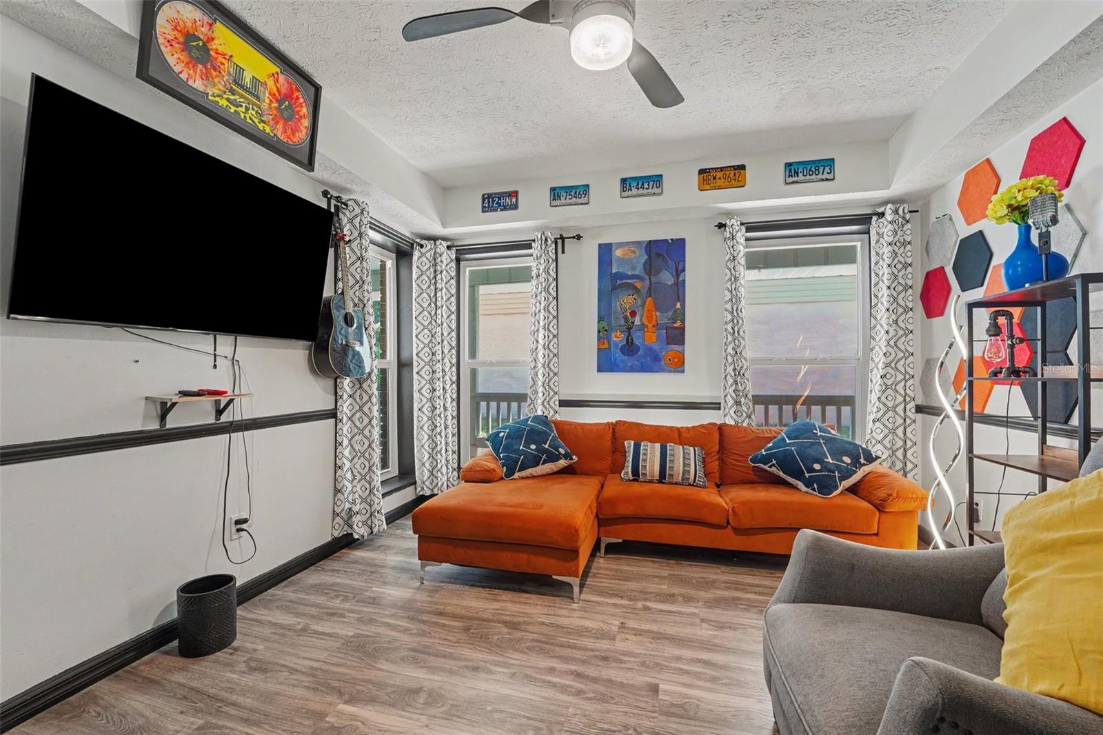 Sunroom/Office Additional Room