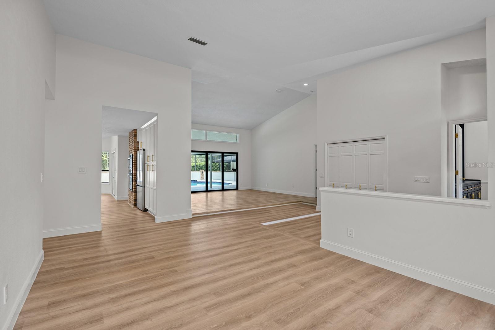 dining foyer livingroom pool view