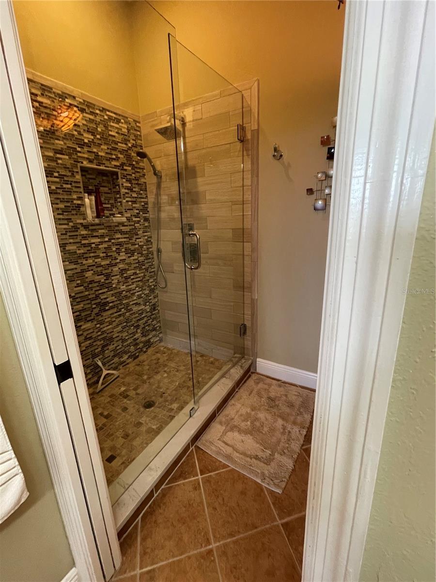 Primary shower