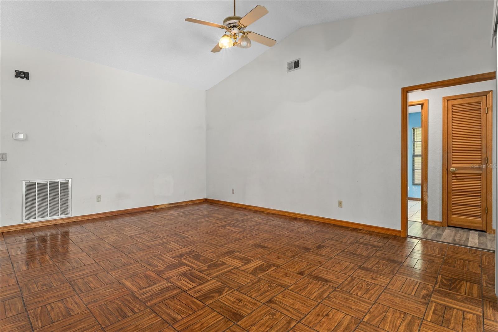 W7885423