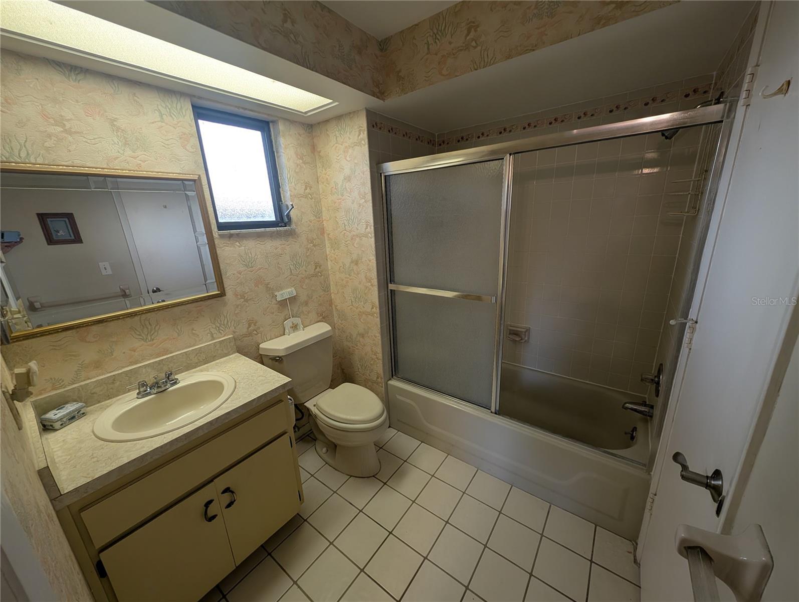 2nd Bathroom