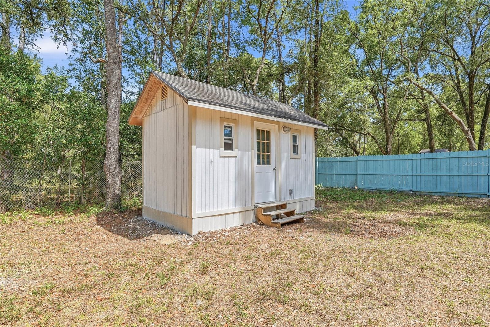 Shed for storage/workshop- has power!