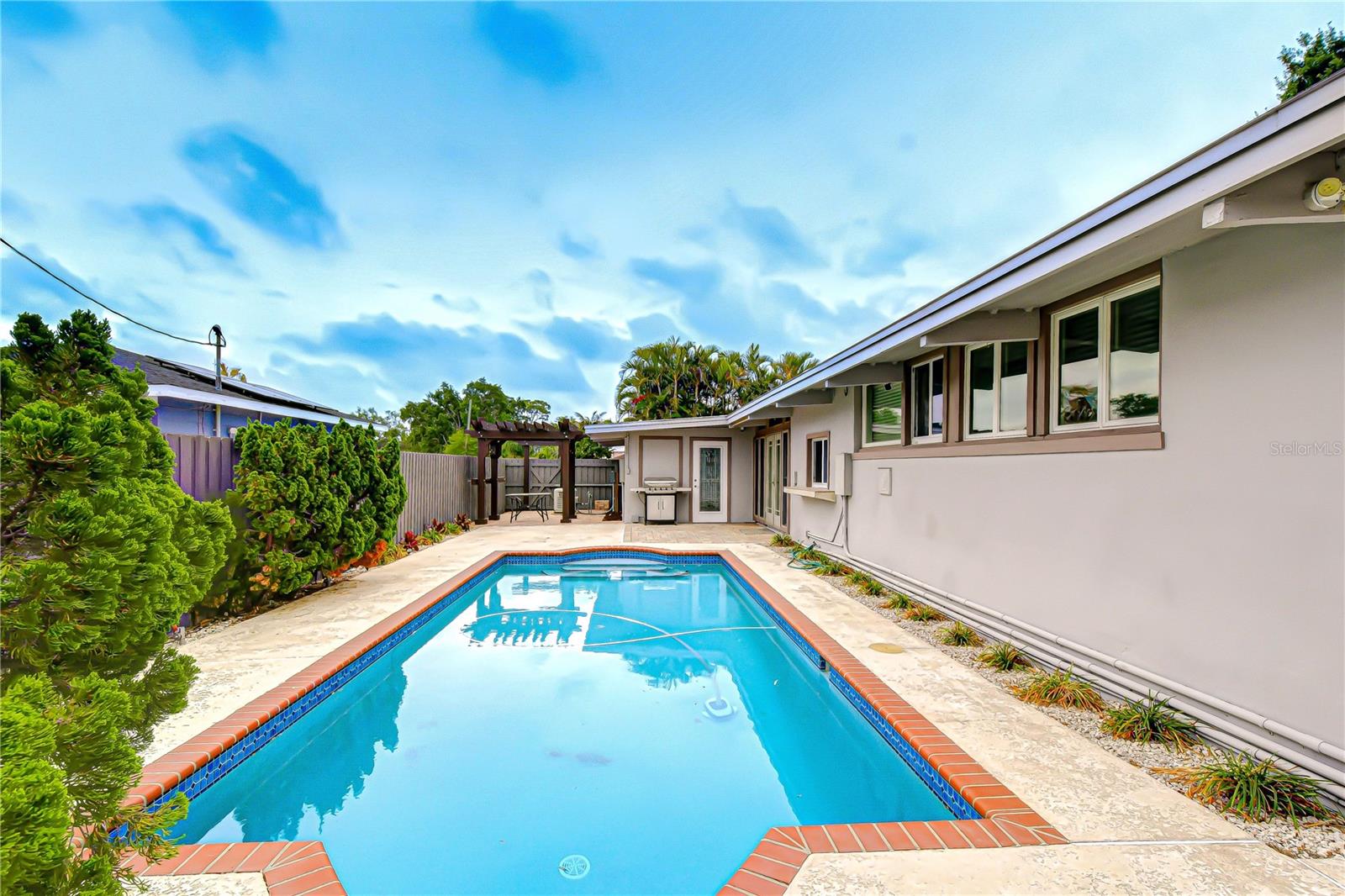Great size pool!