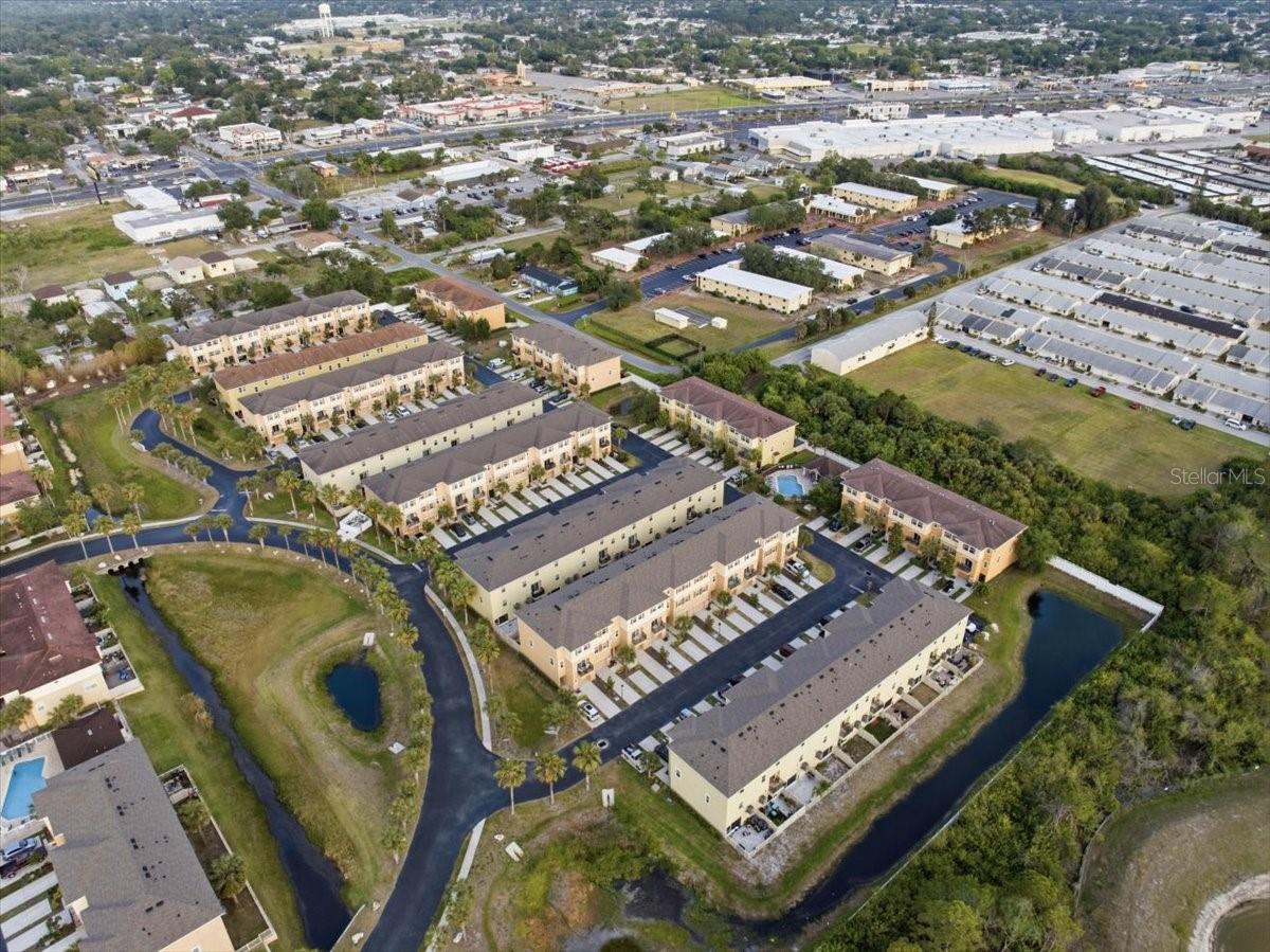 W7885429