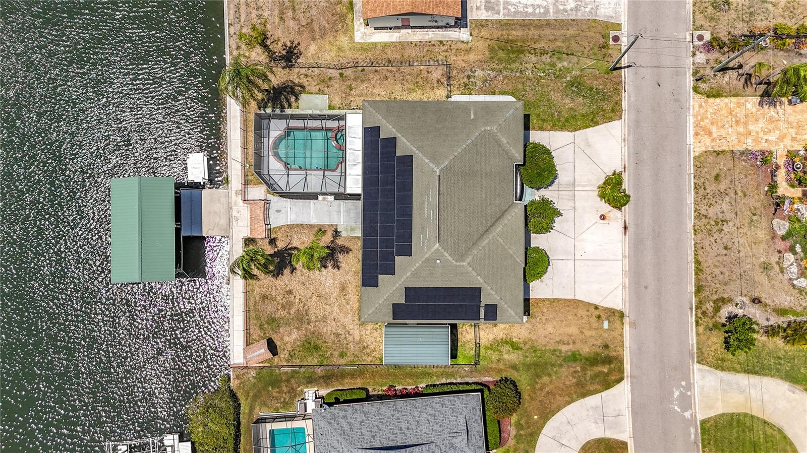 Bird's-eye view of 624 Kingston Ct and surrounding waterfront