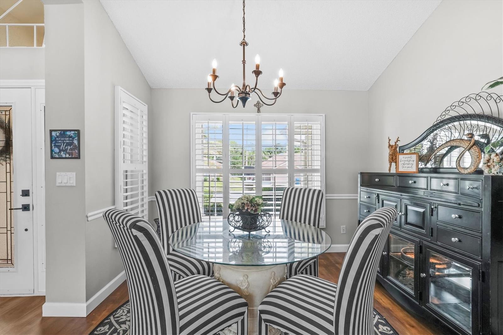 Formal Dining