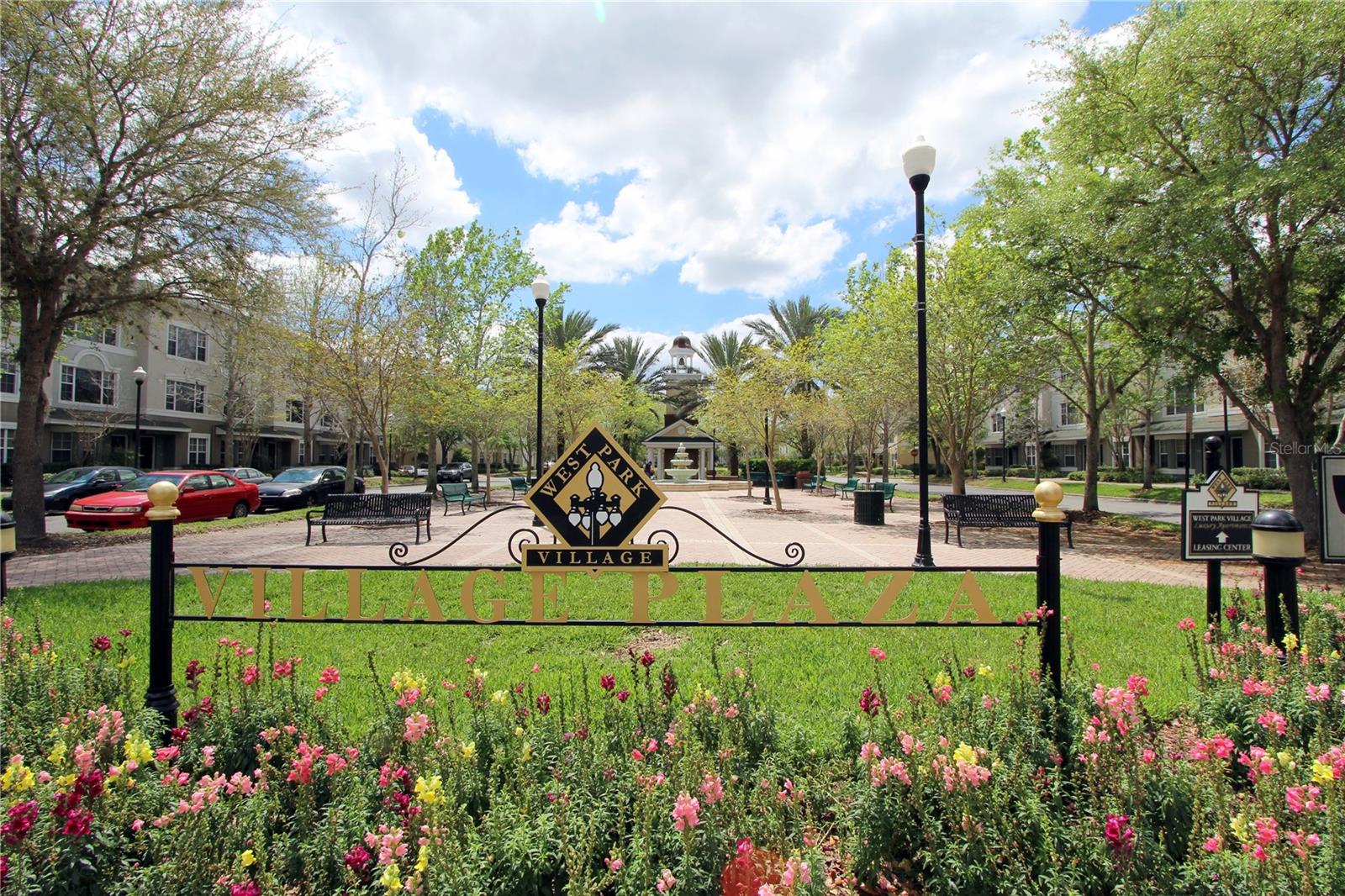 Nearby shopping and dining at West Park Village/Town Center-style amenities.