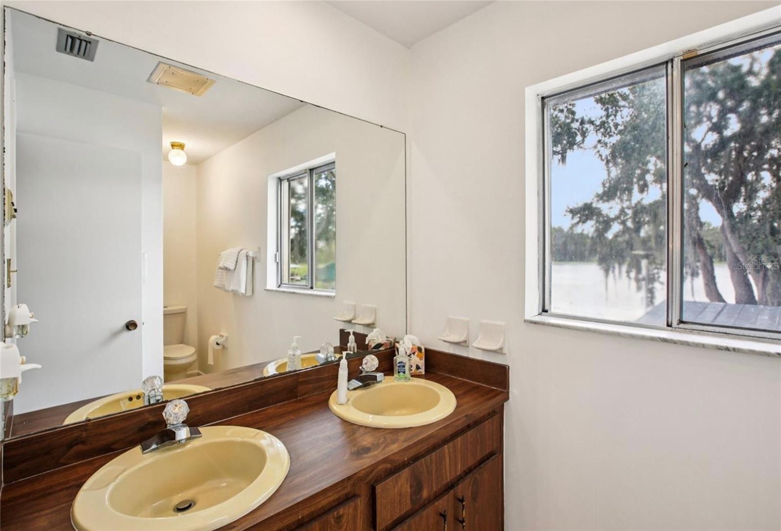 Upstairs Full Bath