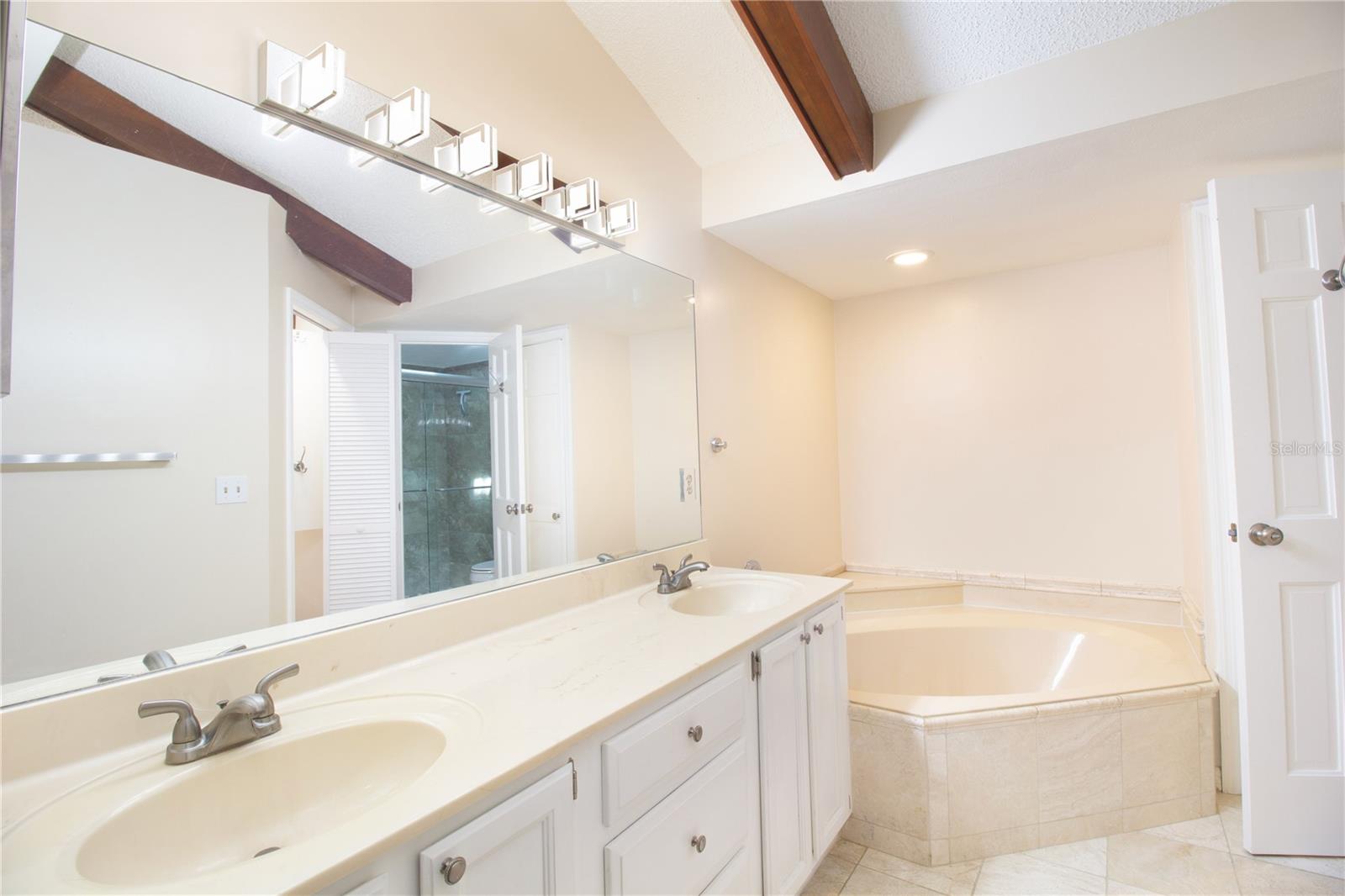 Primary Bath with Garden Tub
