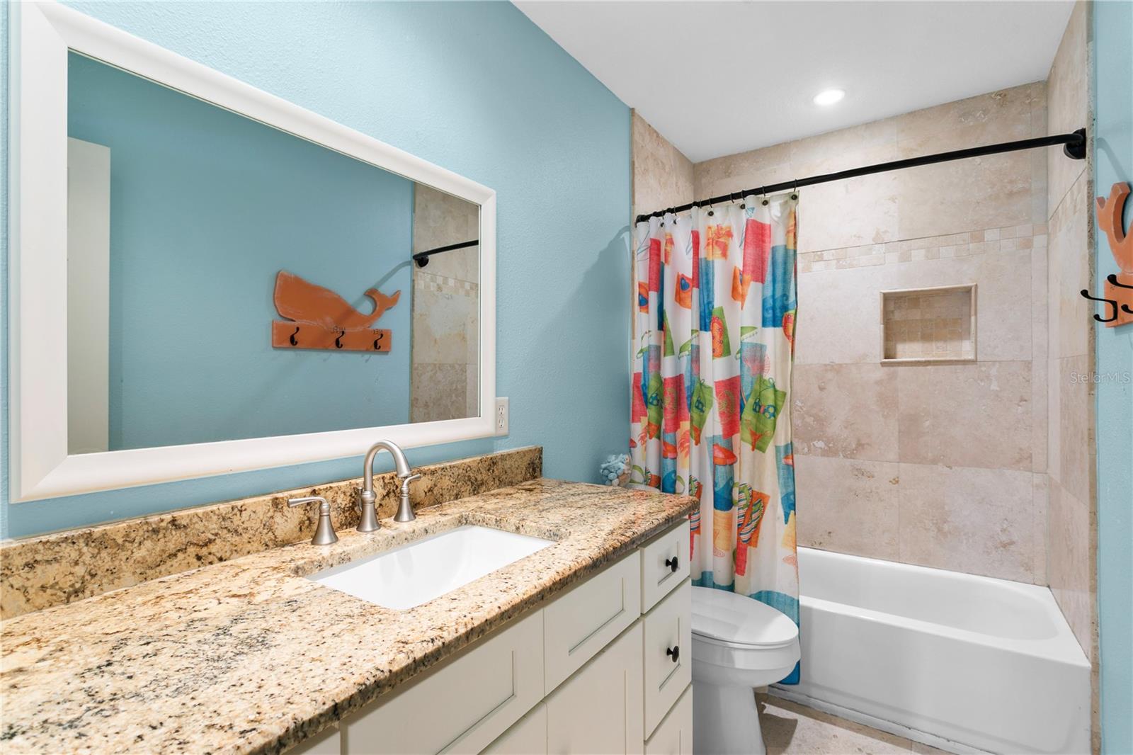 2nd floor full bath with granite counter top