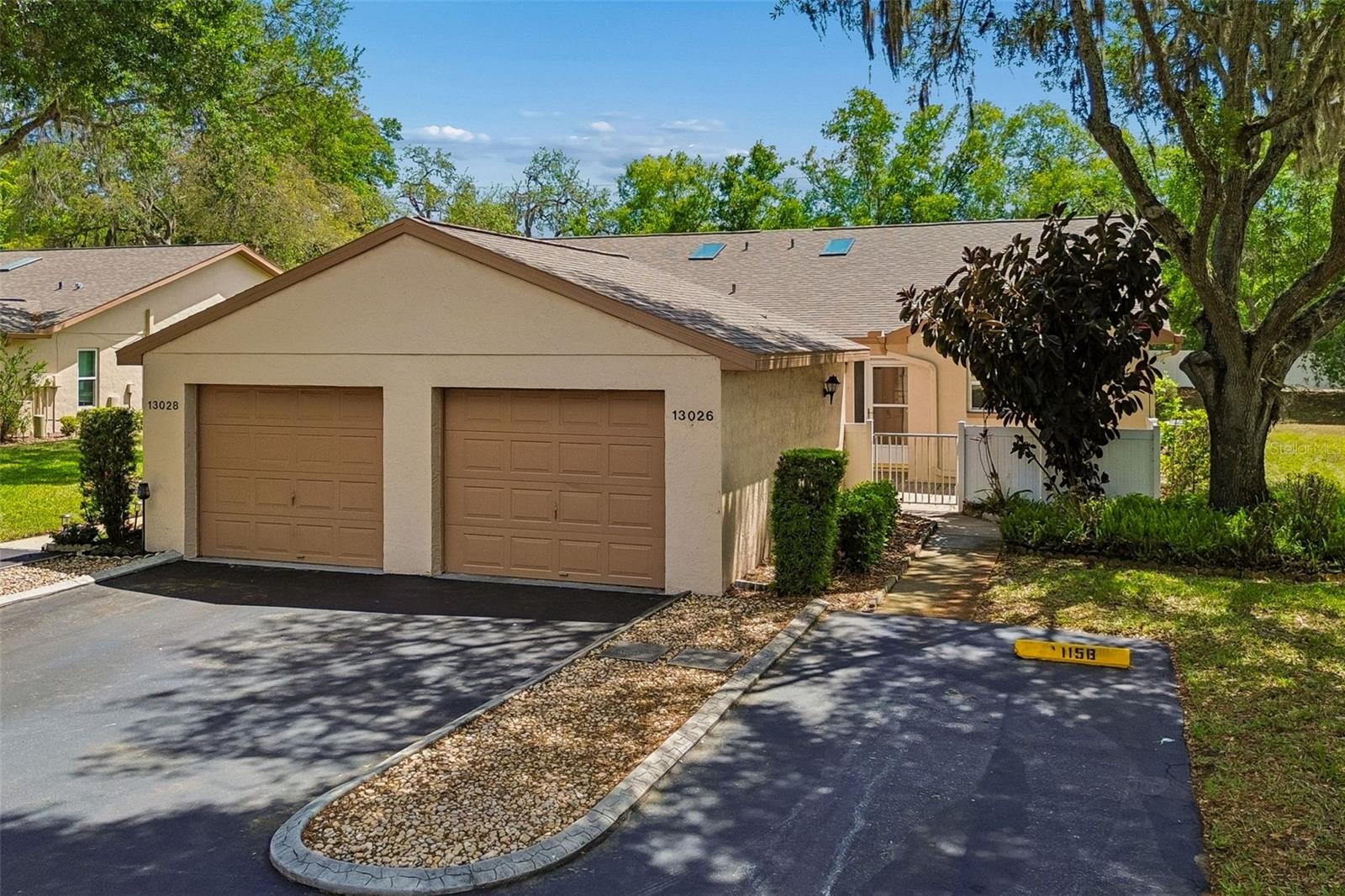 Welcome Home, One leve villa, 1 car garage plus assigned parking