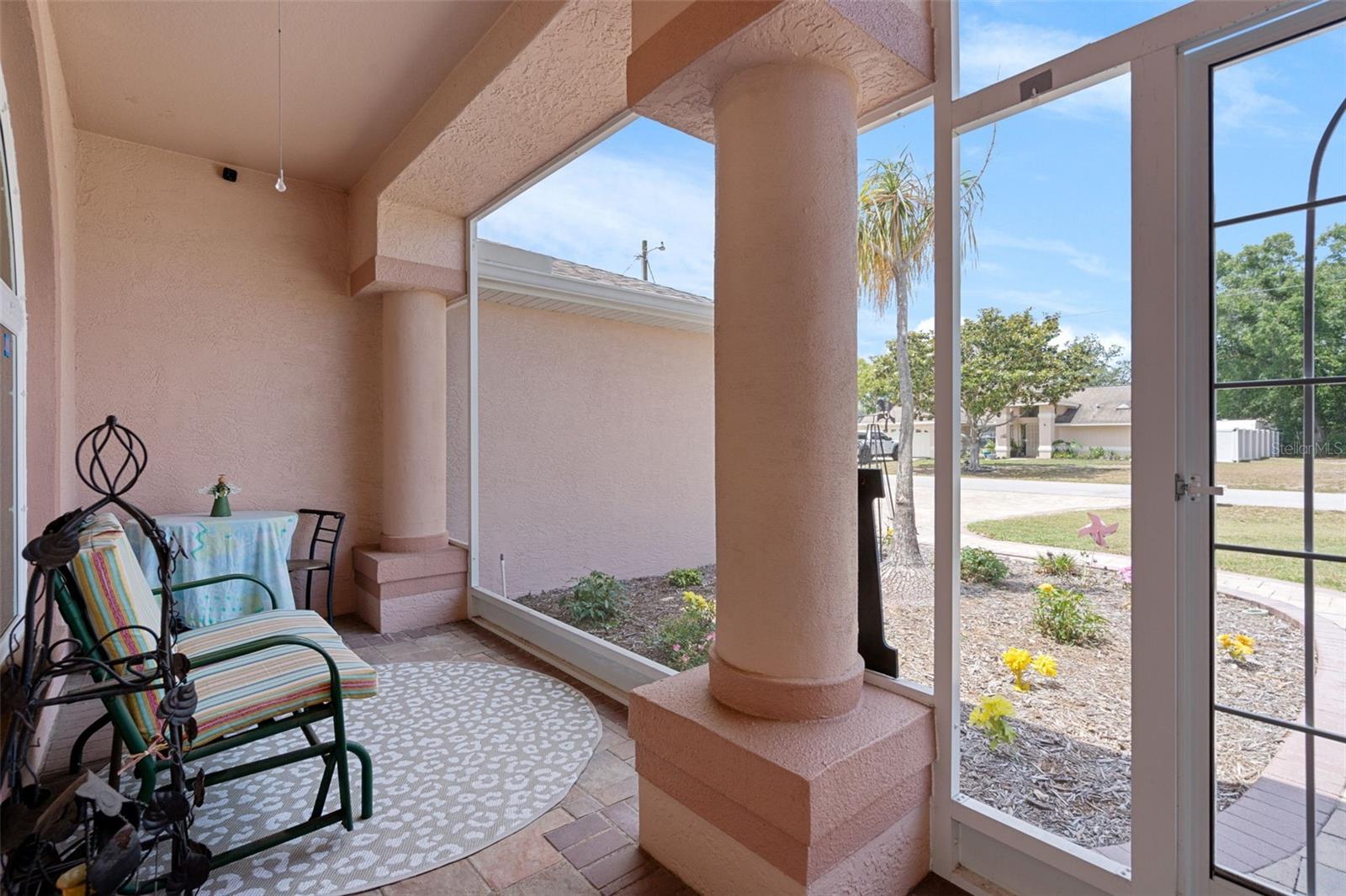 Screened Front Entry