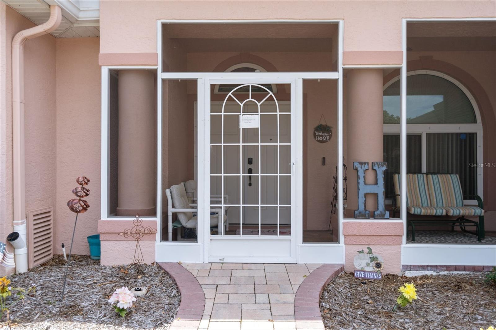 Screened Front Entry